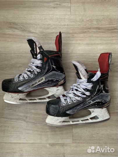Хоккейные коньки bauer