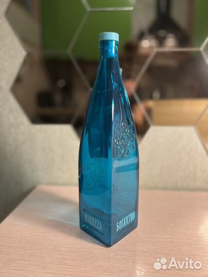 Бутылка для воды богатство