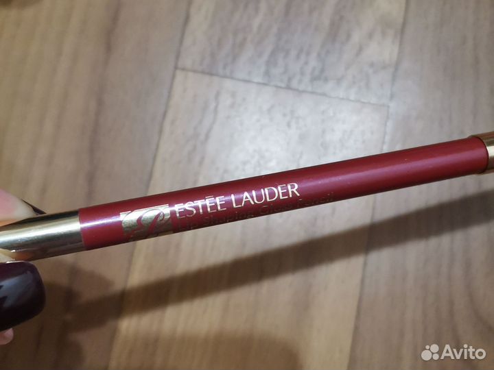 Карандаш для губ Estee lauder