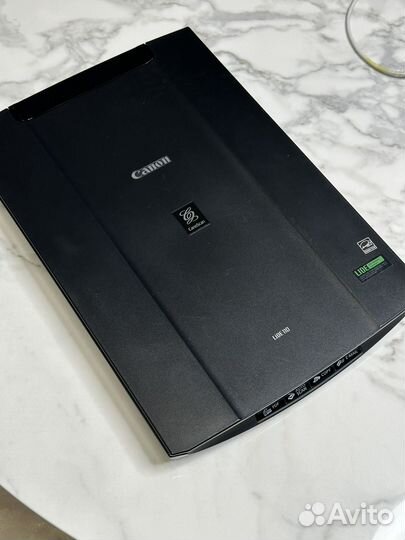 Сканер Canon Lide 110