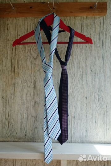 Галстуки детские, фиолетовый и голубой