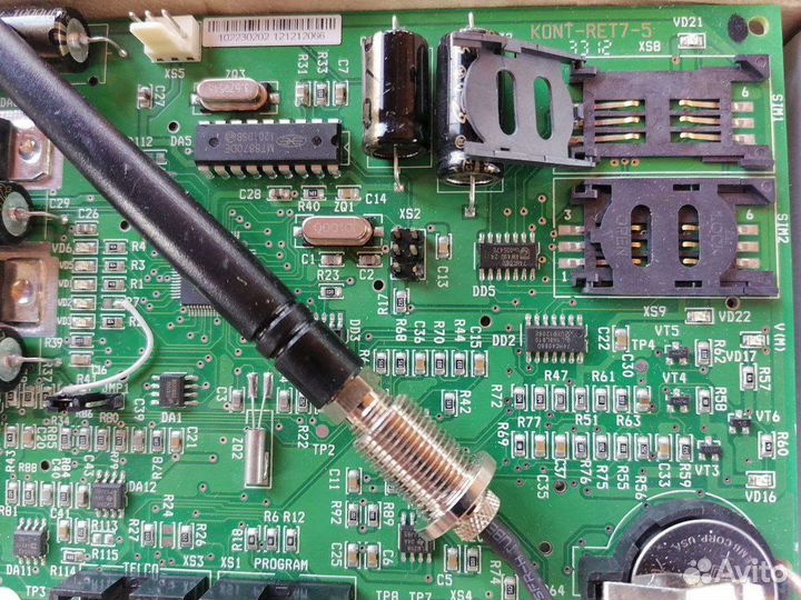 Охранная панель Контакт GSM-5-RT3