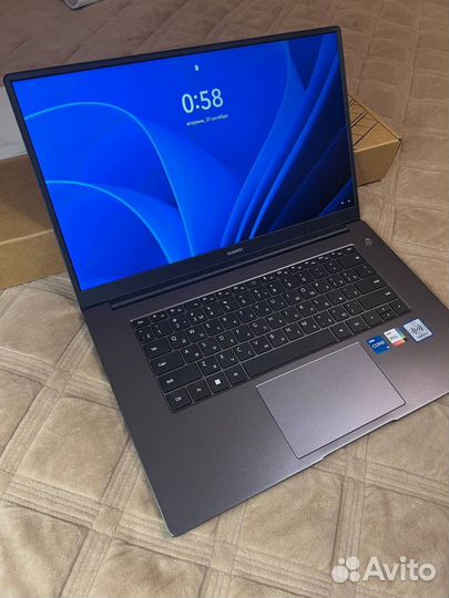 Ноутбук huawei matebook d15 i5 8/256