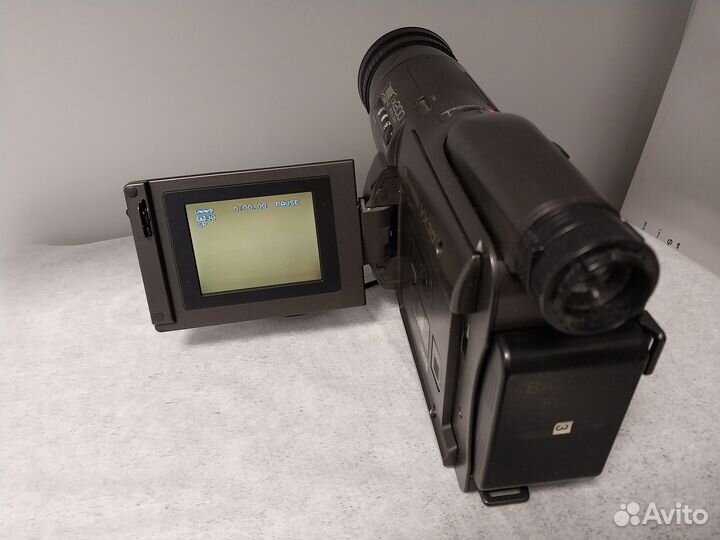 Видеокамера Panasonic VX30