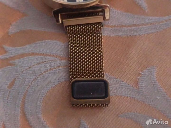 Часы Луи вьютон