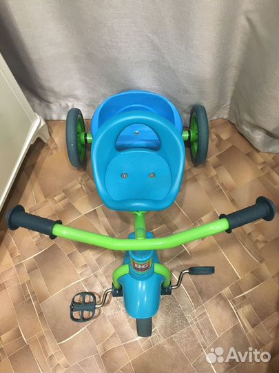 Трехколесный велосипед