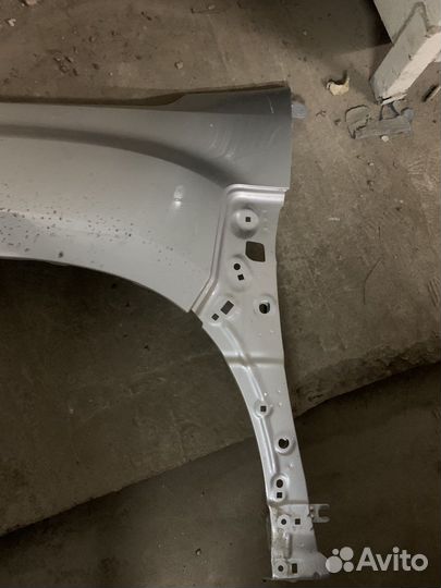 Крыло переднее левое renault duster