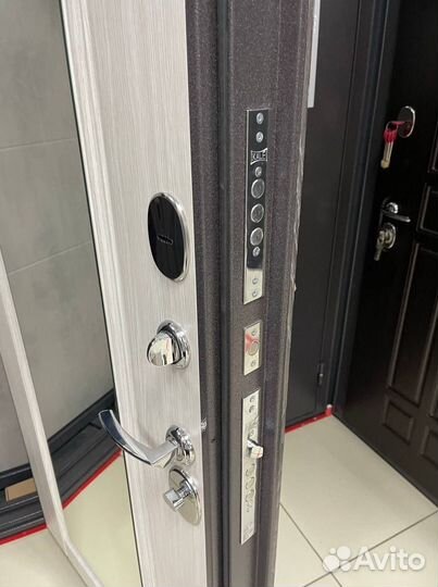 Дверь металлическая