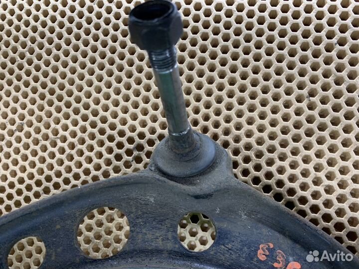 Рычаг передней подвески правый BMW 3 E36