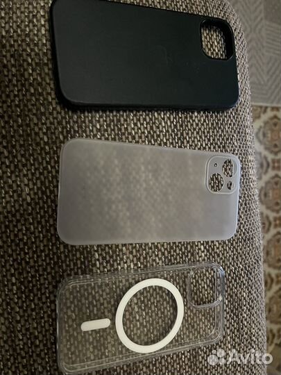 Чехол на iPhone 13