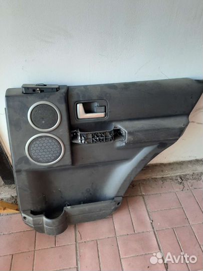 Обшивка двери Land Rover Discovery 3