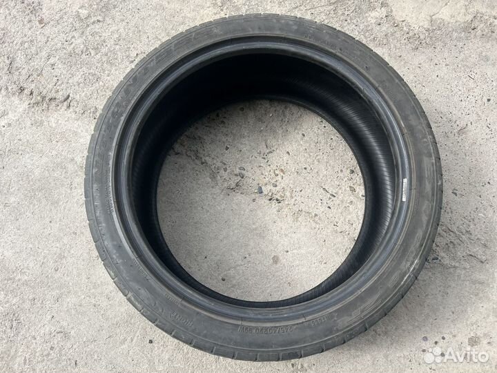 Nitto NT555 245/40 R20