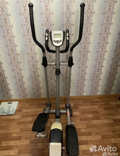 Эллиптический тренажер