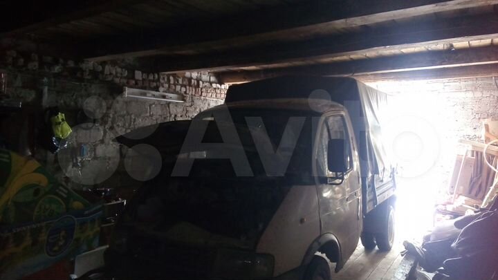 Гараж, > 30 м²