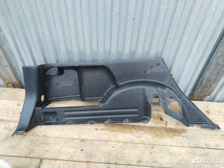 Обшивка багажника задняя левая Nissan X-Trail T31
