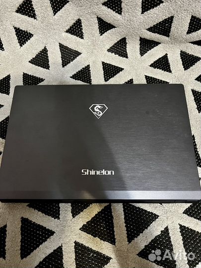 Игровой ноутбук i5/8/256/1050-4gb