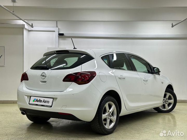 Opel Astra 1.6 AT, 2011, 188 000 км