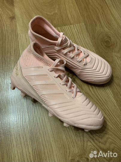 Бутсы adidas предатор 30 р для девочки