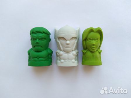 Фигурки (карточки) из разных коллекций