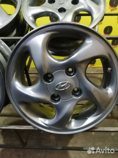 R15 4x114,3 литые диски Hyundai Elantra