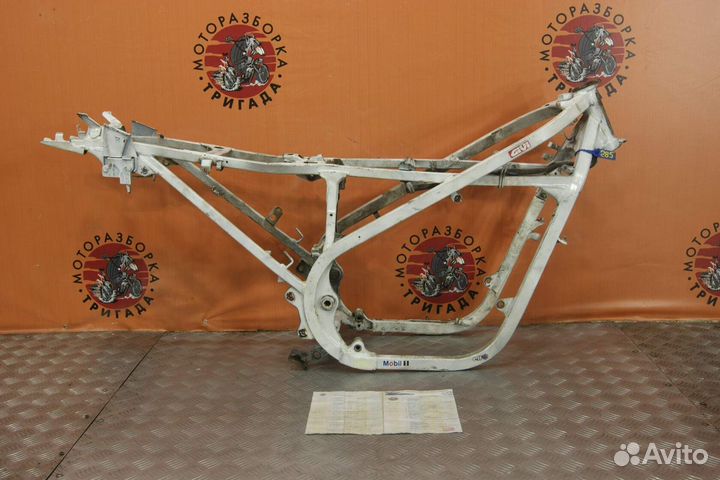 Рама с документами Honda VT250Z, MC08E