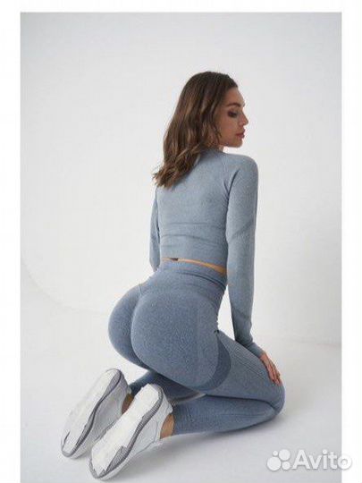 Костюм с эффектом пуш-ап