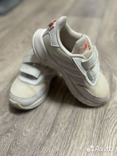 Кроссовки адидас для девочки