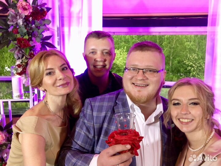 Ведущая на праздники