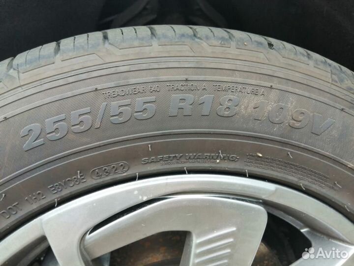 Kumho Crugen HP71 255/55 R18 и 255/55 R18 109V