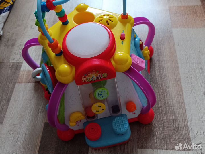 Развивающая музыкальная игрушка