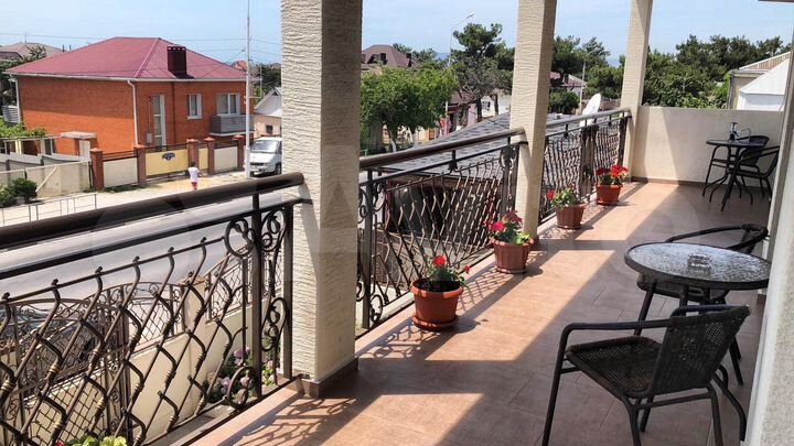 Комната 20 м² в 9-к., 2/3 эт.