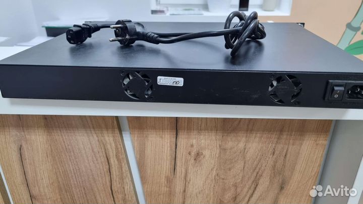 POE коммутатор 16 портов osnovo SW-81244 244/MB