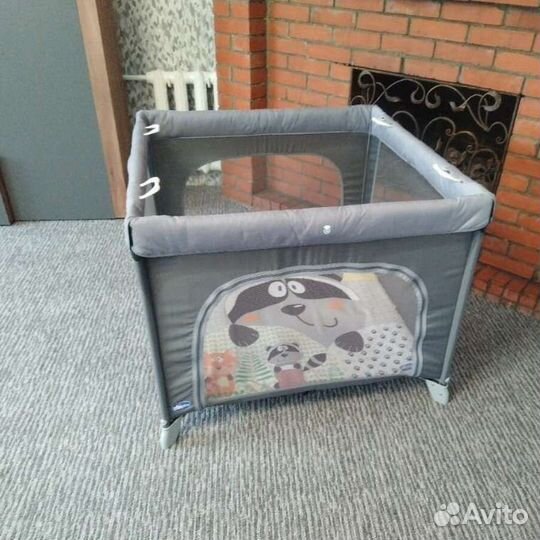 Манеж Chicco Open Box с боковым лазом