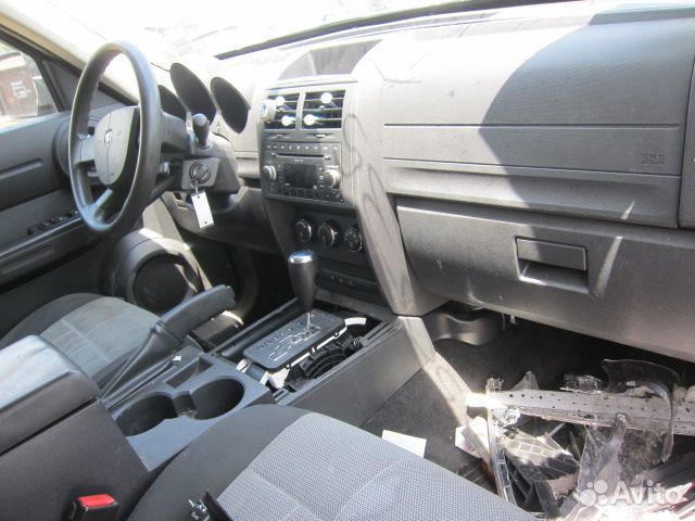 Разбор на запчасти Dodge Nitro