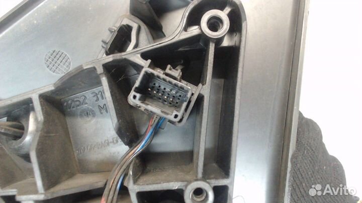 Зеркало боковое Renault Megane 3 2009, 2011