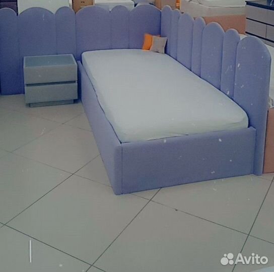 Кровать односпальная новая