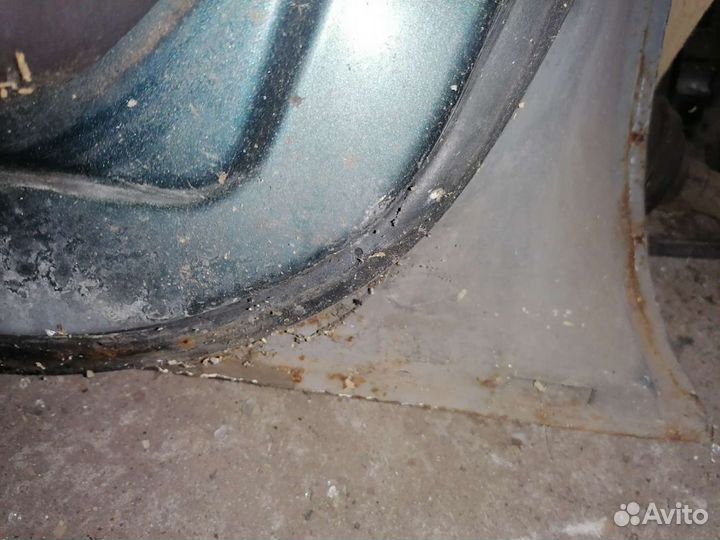 Дверь передняя правая mercury sable 3