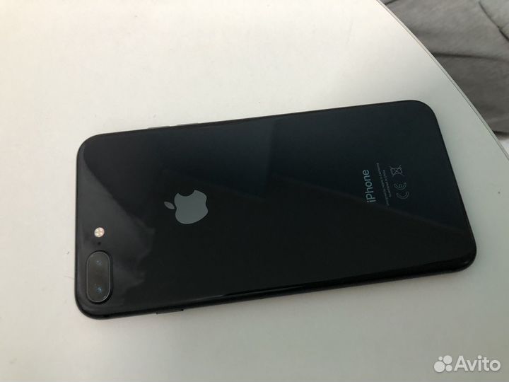 Телефон iPhone 8 plus