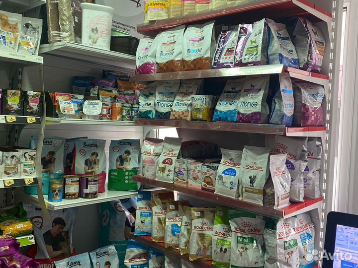 Корм для кошек, корм для собак
