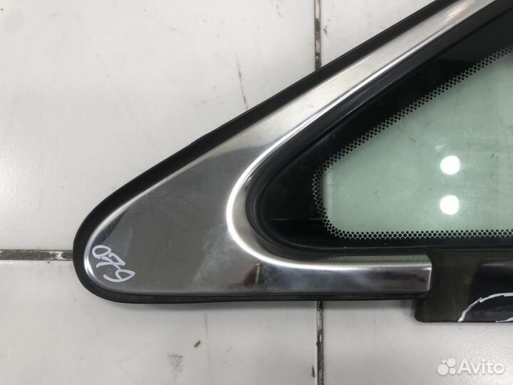 Стекло кузовное глухое левое Lexus RX III (2008—2012)