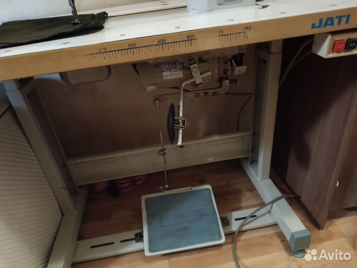 Промышленая швейная машина