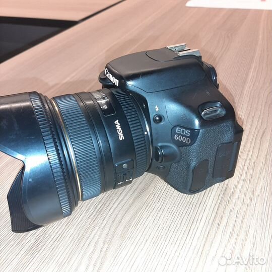 Зеркальный фотоаппарат canon 600d