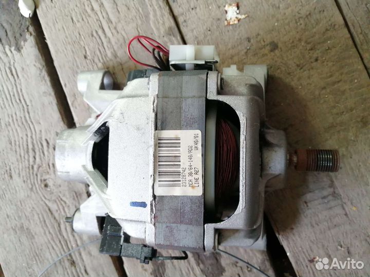 Стиральная машина Indesit w105tx на запчасти