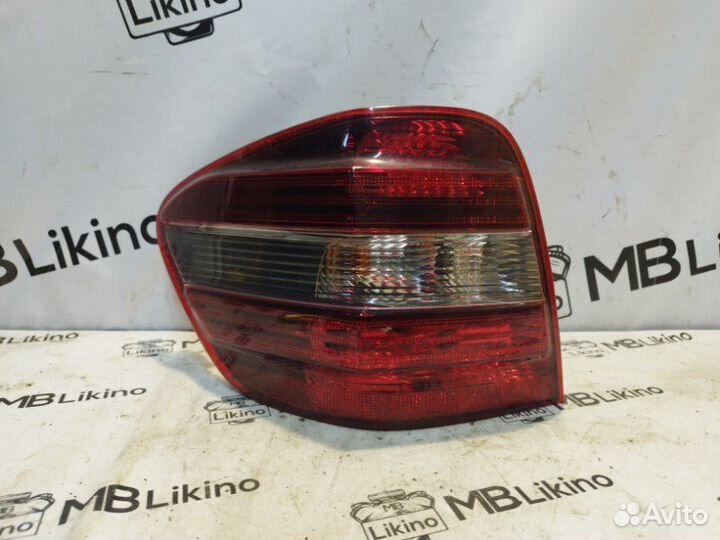 Фонарь задний левый Mercedes Ml W164