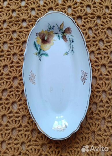 Фарфоровая посуда СССР(сливочница селëдочница)