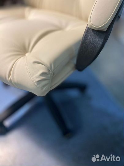 Компьютерное кресло