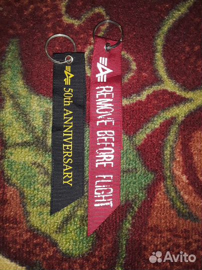 Брелки от куртки alpha indastries