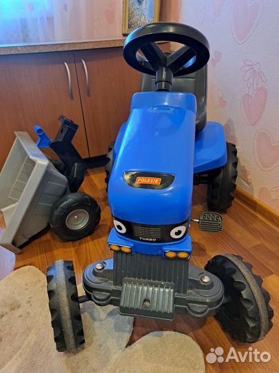 Синий трактор