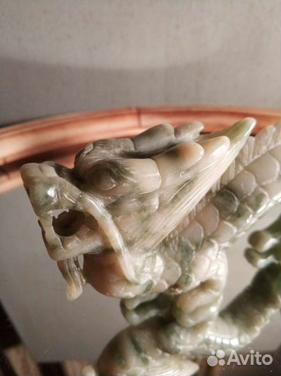 Дракон нефрит старый Китай