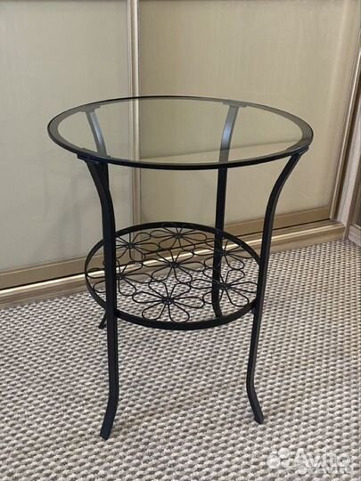Журнальный столик IKEA круглый